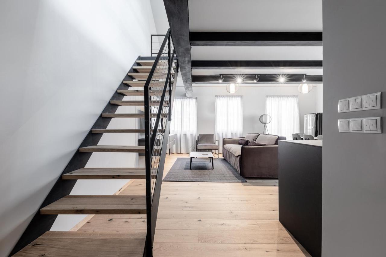 Stay Cooper L City Loft Больцано Экстерьер фото